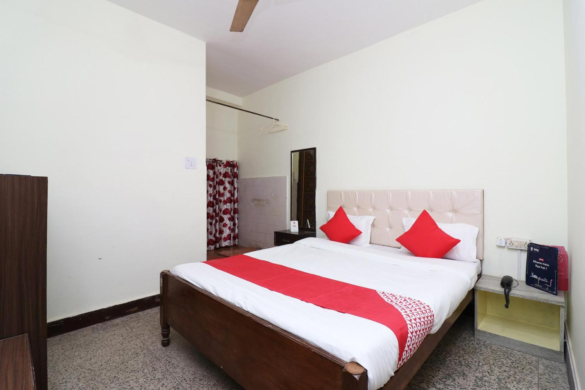 Hotel Shreya Bhubaneswar Esterno foto