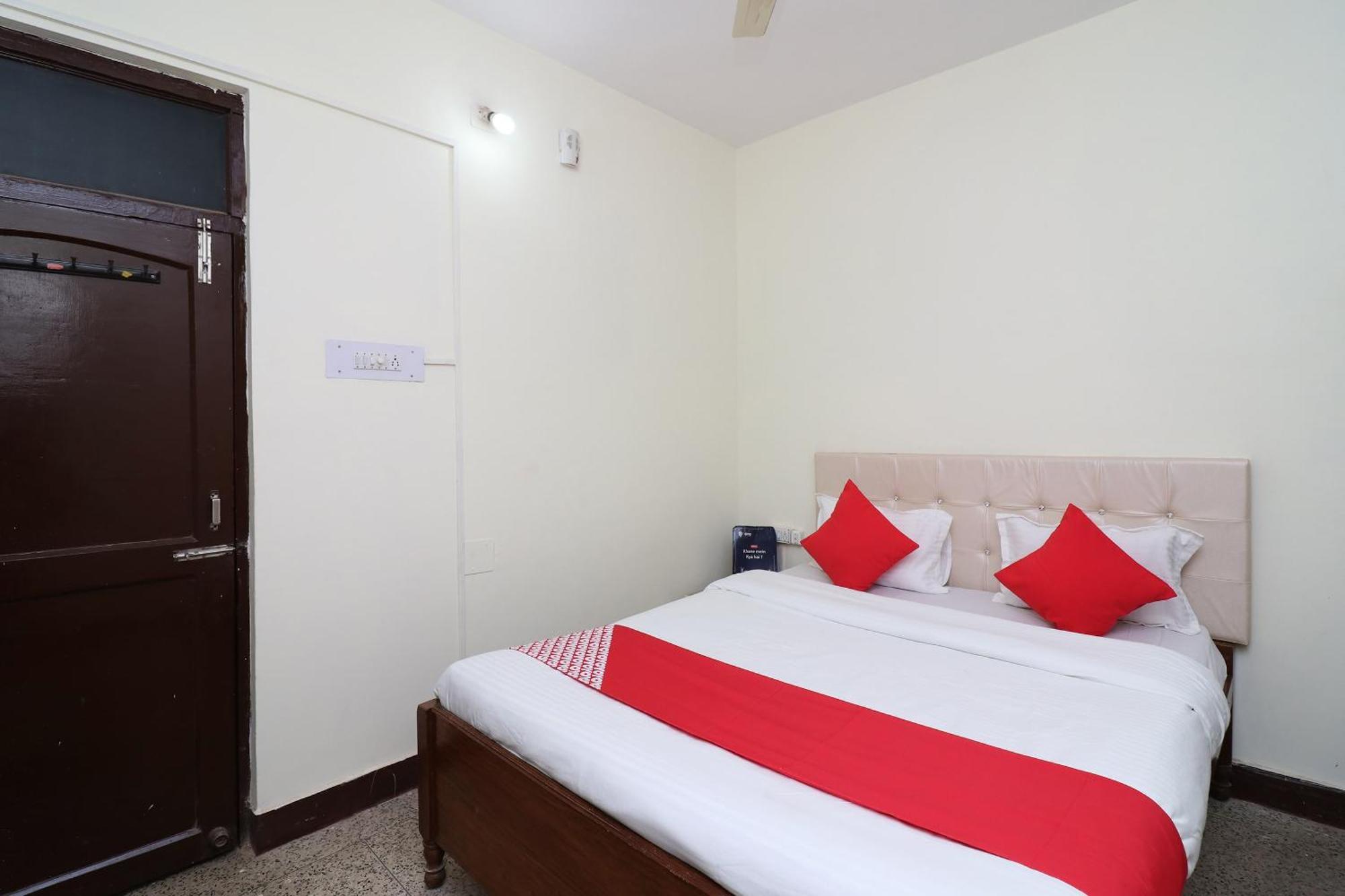 Hotel Shreya Bhubaneswar Esterno foto