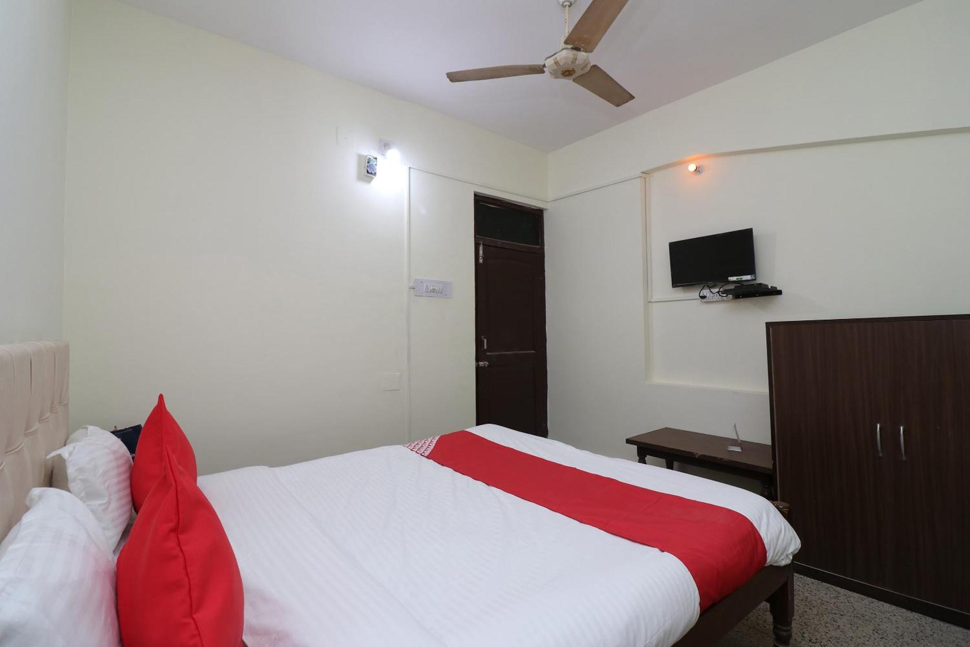 Hotel Shreya Bhubaneswar Esterno foto