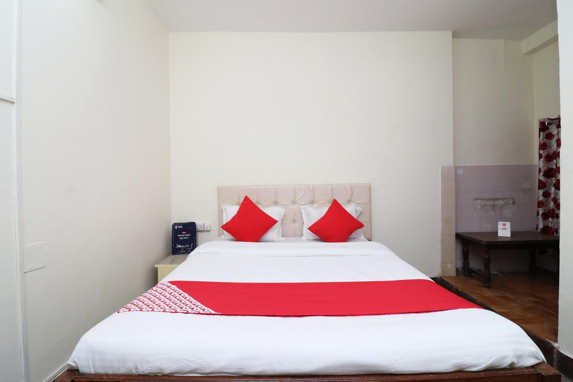 Hotel Shreya Bhubaneswar Esterno foto