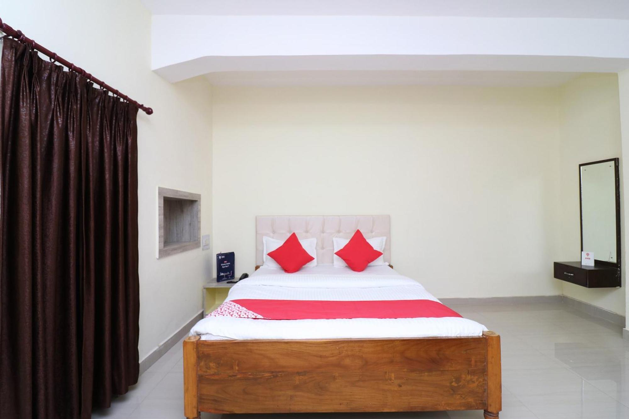 Hotel Shreya Bhubaneswar Esterno foto